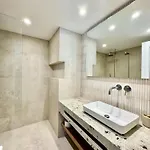 Oasis Riviera, Near Nikki 아파트 *