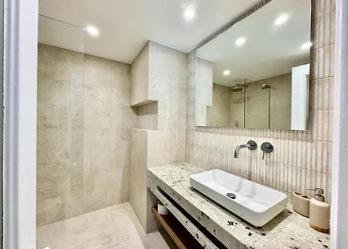 Oasis Riviera, Near Nikki Apartament *