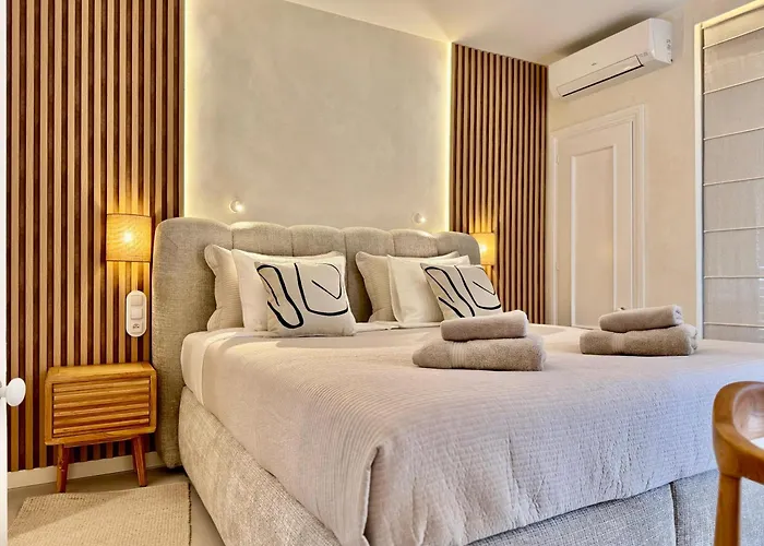 Oasis Riviera, Near Nikki * Marbella