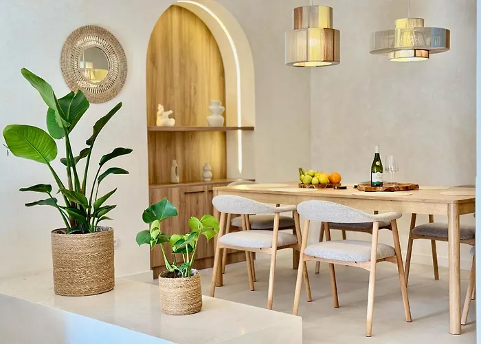 Oasis Riviera, Near Nikki شقة