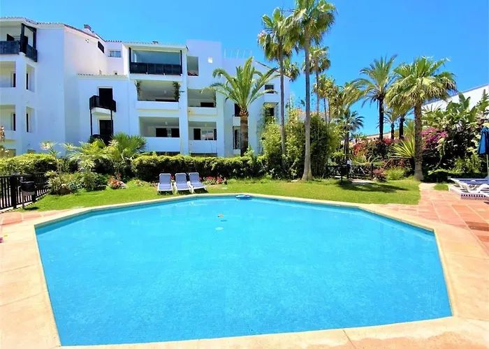 Oasis Riviera, Near Nikki Apartment Marbella